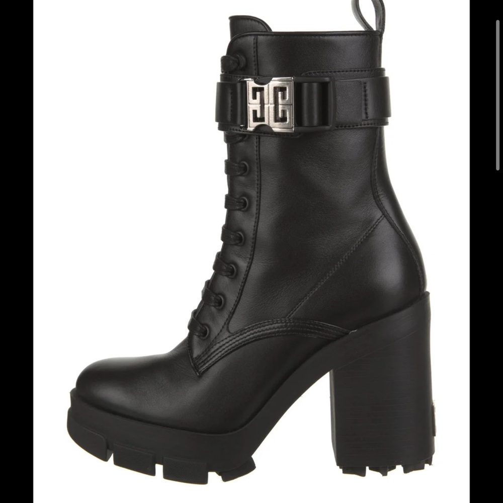 βΌοΈβͺοΈGivenchy β LEATHER COMBAT BOOTS βͺοΈβΌοΈ - Picture 2 of 11